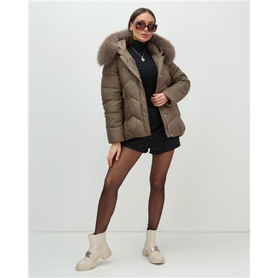 Куртка зимняя женская с мехом и капюшоном тренд коричневого цвета 7759K