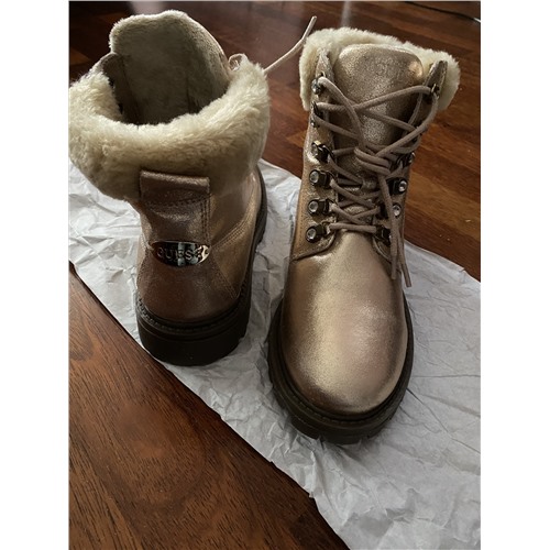 STIEFELETTE TAMARA AUS LEDER, Gr. 39, Цвет beige, Бренд GUESS
