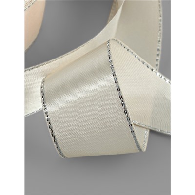 Лента атласная, с серебряным люрексом, 25 мм, 23±1 м, светло-бежевая №08