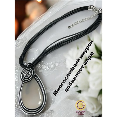 Кулон-подвеска из натурального Агата  на многослойном шнурке АБ4/002 дымчатый