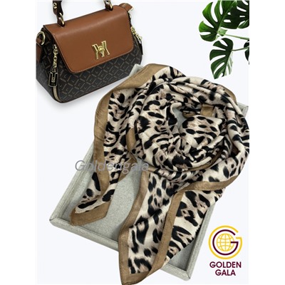 Платок утепленный Леопардовый Арт 3111/11 светло-бежевый с бежевой каймой