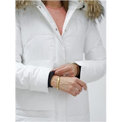Куртка женская зимняя с мехом енот премиум класса белого цвета 3322_1Bl