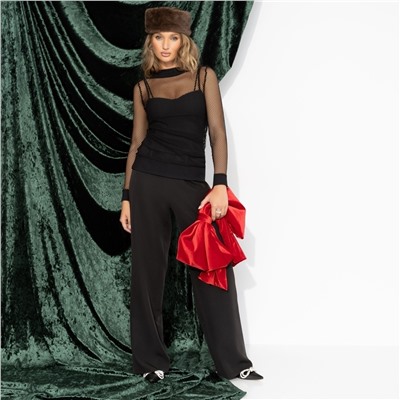 Лонгслив из сетки, Безмолвный флирт