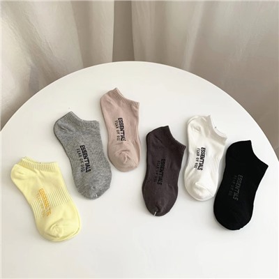Solid trend cotton invisible socks for men and women, European style