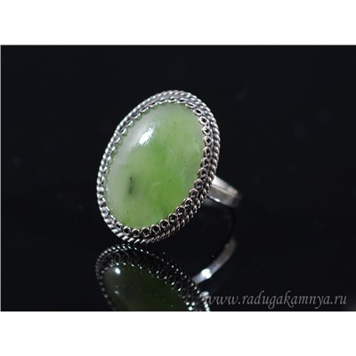 Кольцо нефрит "Овал" 17*23мм, размер 17,5