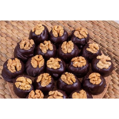Чернослив в шоколаде с грецким орехом 400гр