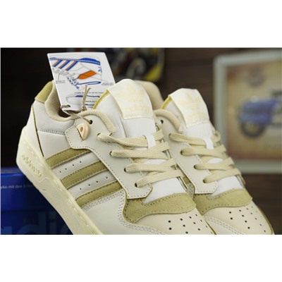 Adidas Rivalry Low 86 из натуральной кожи и замши