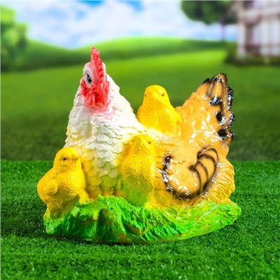 Садовая фигура из гипса «Курица наседка с цыплятами», 27×20×21 см