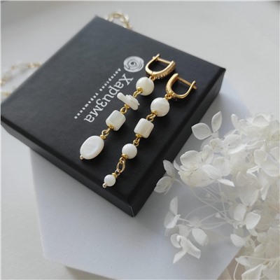 Серьги из перламутра и коралла