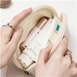 Kristaller Косметичка женская Love peace oval стёганая, белый