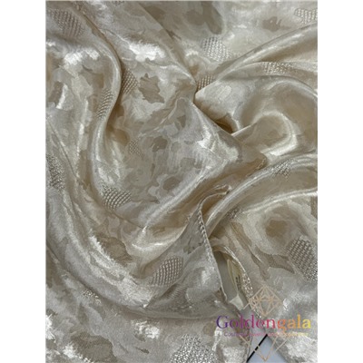 Платок однотонный из натурального шелка золотисто-бежевый светлый Арт В1051/30