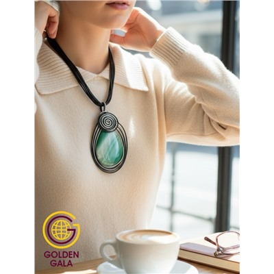 Кулон-подвеска из натурального Агата  на многослойном шнурке АБ4/003 зеленый тигровый