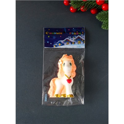 Свеча декоративная «Влюблённая лошадка», розовый, 5.3×3.3×8.2 см