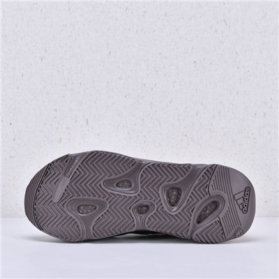 Кроссовки Adidas Yeezy Boost 700 арт 2490