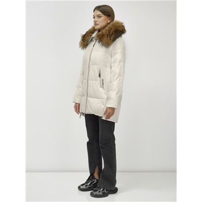 Куртка женская зимняя с мехом енот премиум класса бежевого цвета 381B