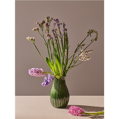 Ваза Petal зеленого цвета из коллекции Blossom, 22 см