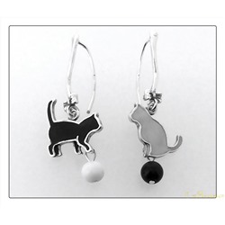 1732С   Black&White