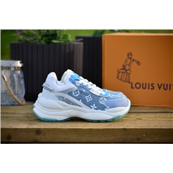 Louis Vuitton из разных материалов