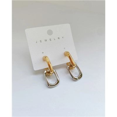 Стильные серьги