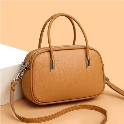 Bags Сумка женская / кожа /  	 0111243