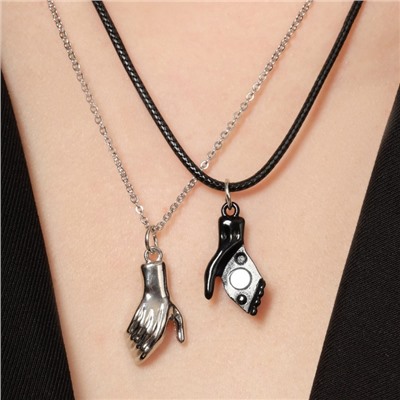 Кулоны парные «Прикосновение», на магните, 52 см, цвет чёрный/серебряный