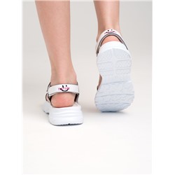 Сандалии для девочки