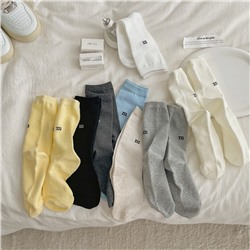 Brand design base colored socks, mid-length
