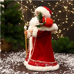 Дед Мороз под ёлку «Зимнее волшебство. Красная шуба, с посохом» 35 см