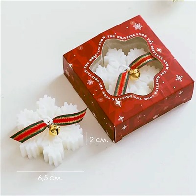 Свеча ароматическая СНЕЖИНКА в коробке с ароматом груши, 2*6,5 см.