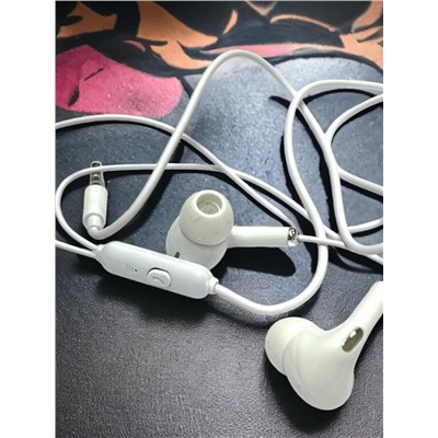 Наушники универсальные с микрофоном модель 7