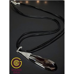 Кулон на кожаном шнурке "Женская грация" Арт КШ2130/12