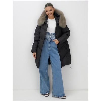 Пальто зимнее утепленное с мехом и капюшоном тренд черного цвета 7745Ch