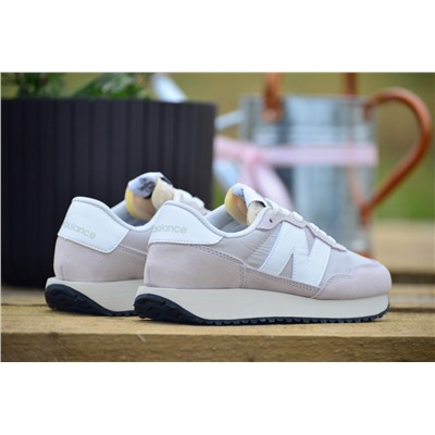 New Balance cl runner TM из натуральной замши и нейлона