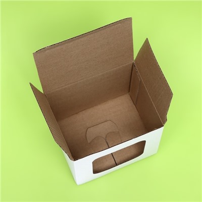 Коробка под кружку, с окном, белая 12×9.5×12 см