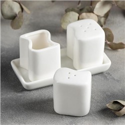 Набор для специй Magistro «Бланш», солонка 65 мл, перечница 60 мл, ёмкость для зубочисток, на подставке, фарфор, белый