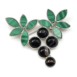 Брошь из малахита и агата глазкового "Лоза" 52*54мм.
