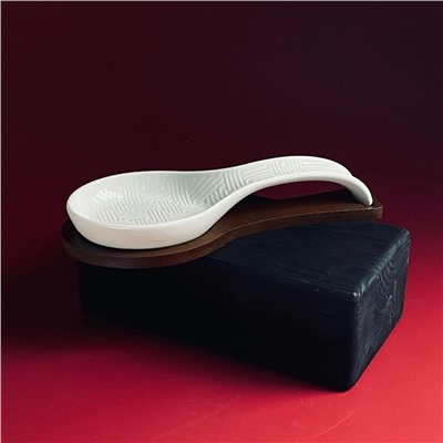 235-090 Ложка подставка 24см на подставке TROPICAL в под.уп.(х36)Фарфор