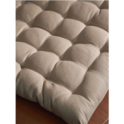 Подушка на стул из хлопка бежевого цвета из коллекции Essential, 35х35 см