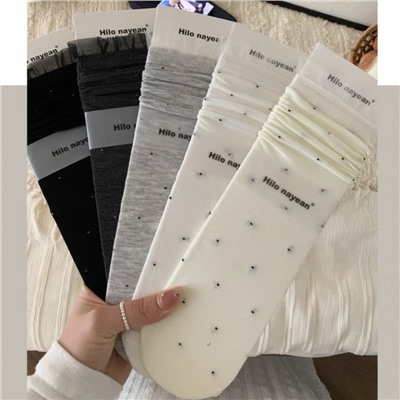 Breathable white brand socks, mid-length, absorbs sweat and smell