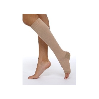 Г1-К Чулок компрессионный до колена с открытым мыском "Центр Компресс" (1 класс, 18-21 мм рт. ст.) р.5 (кремовый)