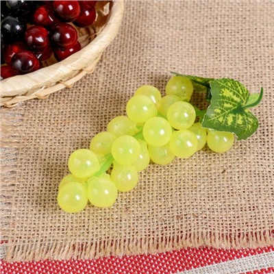 Муляж «Виноград», глянец, h=12 см, 22 ягоды, МИКС