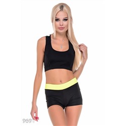Спортивный костюм из топа с шортиками с салатовым пояском