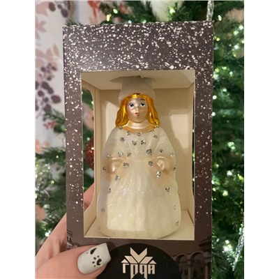 Елочная игрушка стеклянная декорированная "Снежная Королева"