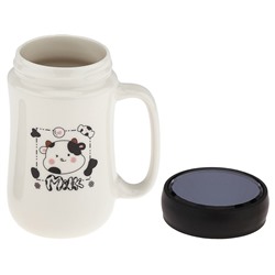 Кружка фарфоровая "Молоко" 480мл, д7,9см h13,5см, глянцевая глазурь, с деколью - микс, цвет - белый, пластмассовая, винтовая крышка, герметичная, с силиконовым уплотнителем, д/горла 6,3см, д/основания 6см, в подарочной коробке (Китай)