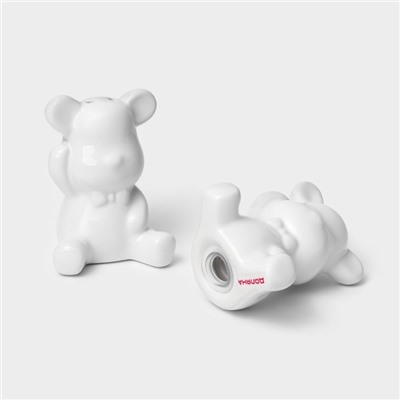 Набор для специй Доляна «Стильный мишка», 2 предмета: солонка 30 мл, перечница 30 мл, белый