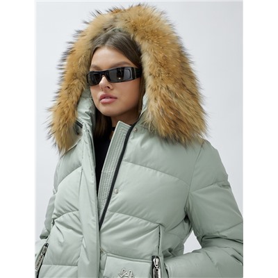 Куртка женская зимняя с мехом енот премиум класса зеленого цвета 3215Z