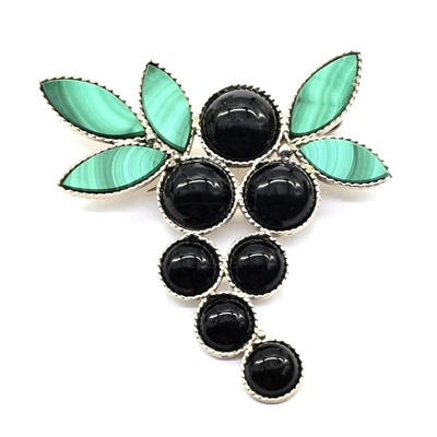 Брошь из малахита и агата "Гроздь" 46*50мм