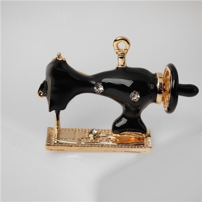 Брошь «Швейная машина», чёрная в золоте