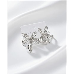 Стильные серьги