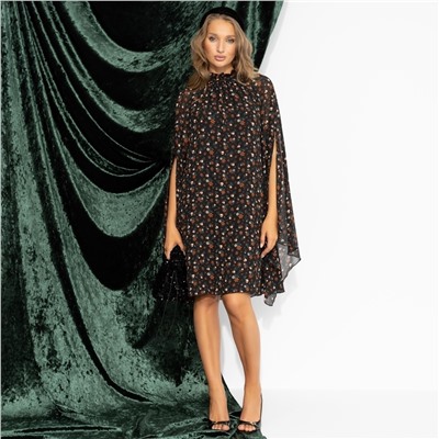 Платье с акцентными рукавами, Стильная эйфория